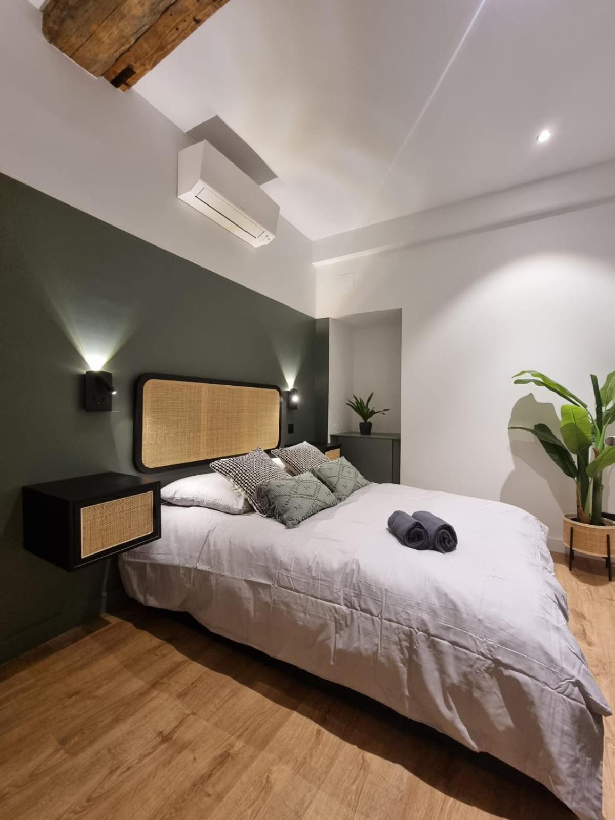 Hyper Centre Apartment